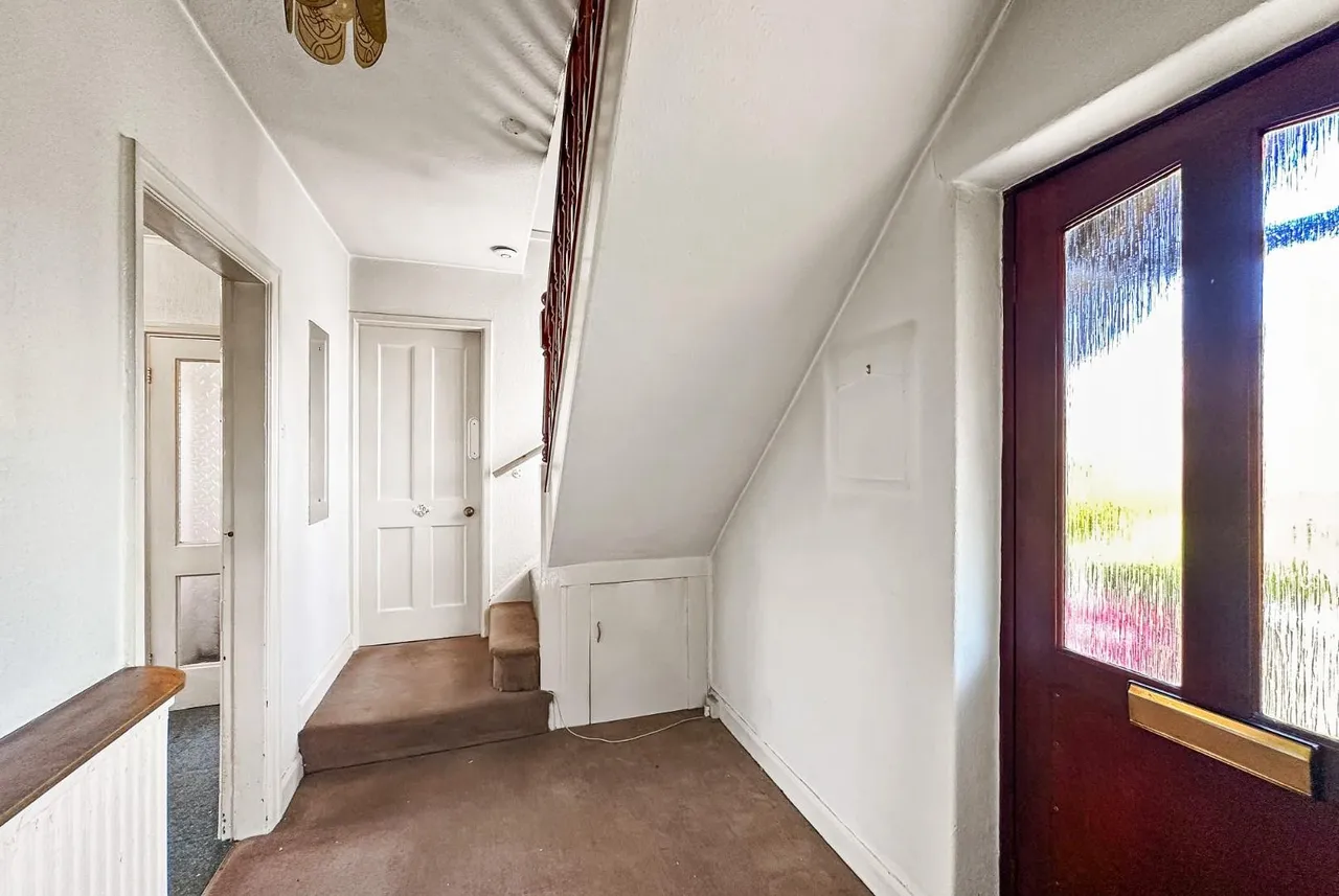 Tithebarn Road, Hale Barns, Cheshire WA15 0HW, photo 4