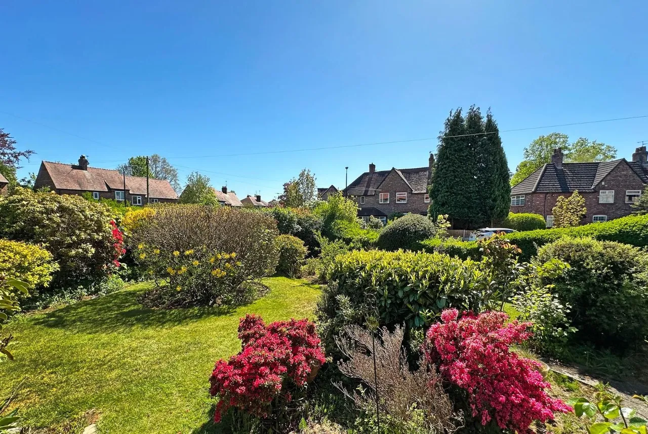 Tithebarn Road, Hale Barns, Cheshire WA15 0HW, photo 19