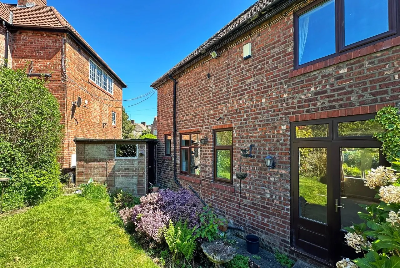 Tithebarn Road, Hale Barns, Cheshire WA15 0HW, photo 29