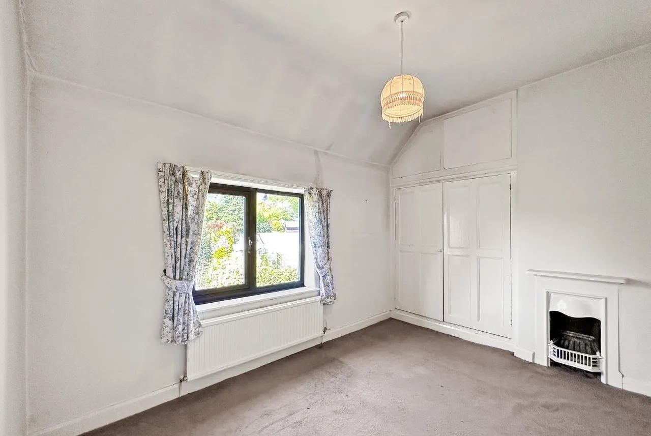 Tithebarn Road, Hale Barns, Cheshire WA15 0HW, photo 13
