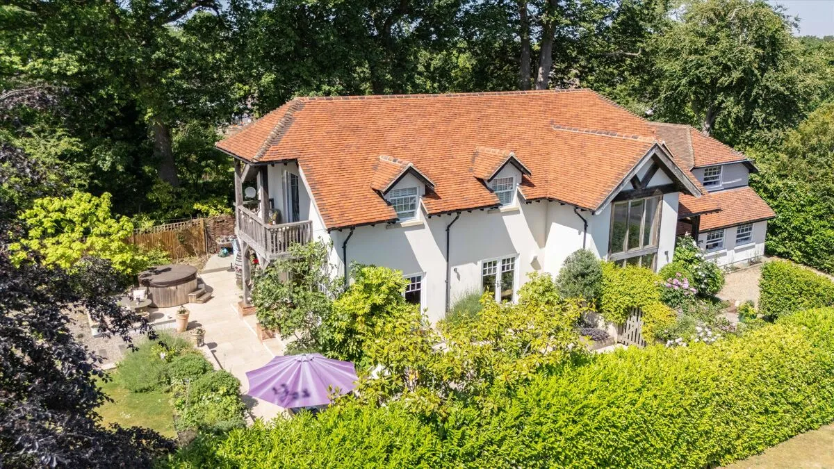 Heath View, East Horsley, KT24, photo 27