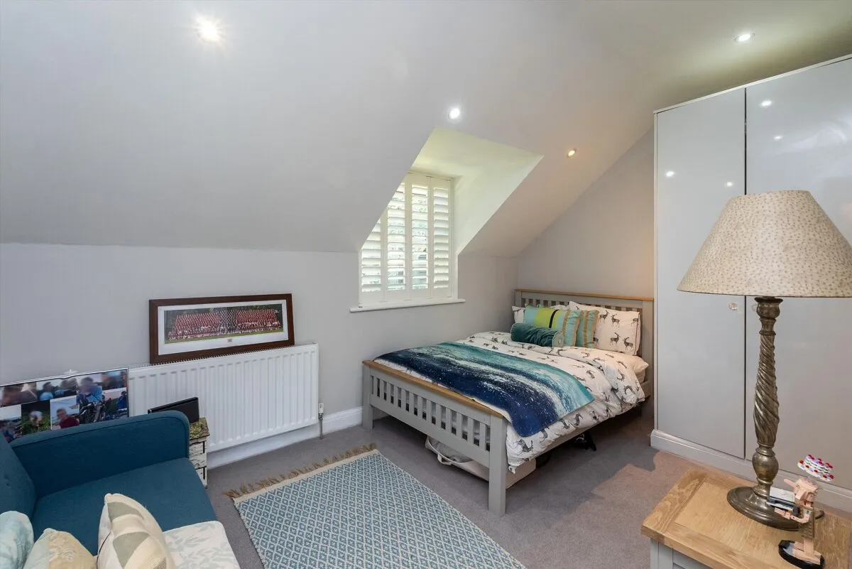 Heath View, East Horsley, KT24, photo 19