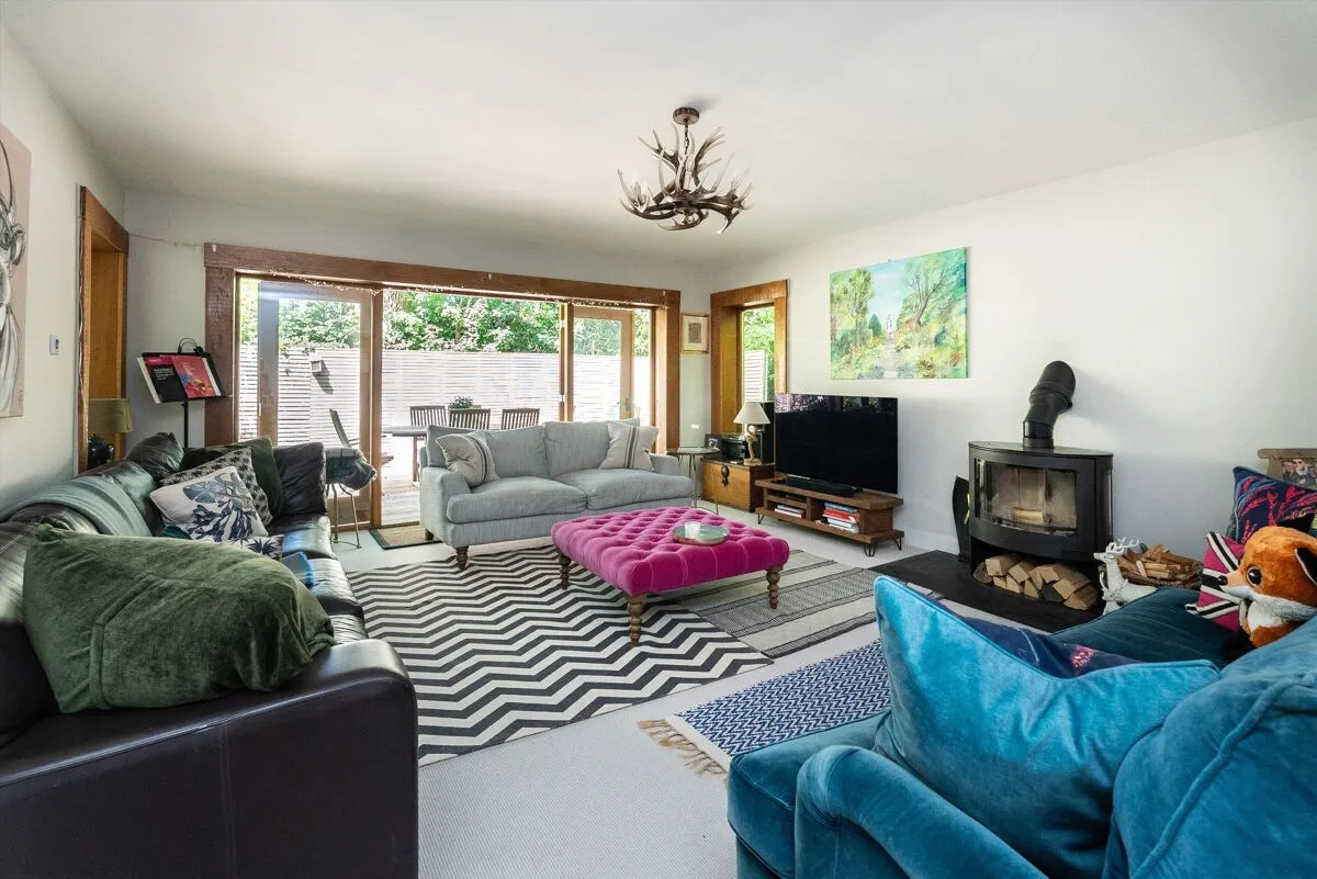 Heath View, East Horsley, KT24, photo 8