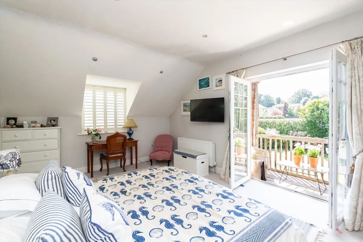 Heath View, East Horsley, KT24, photo 15