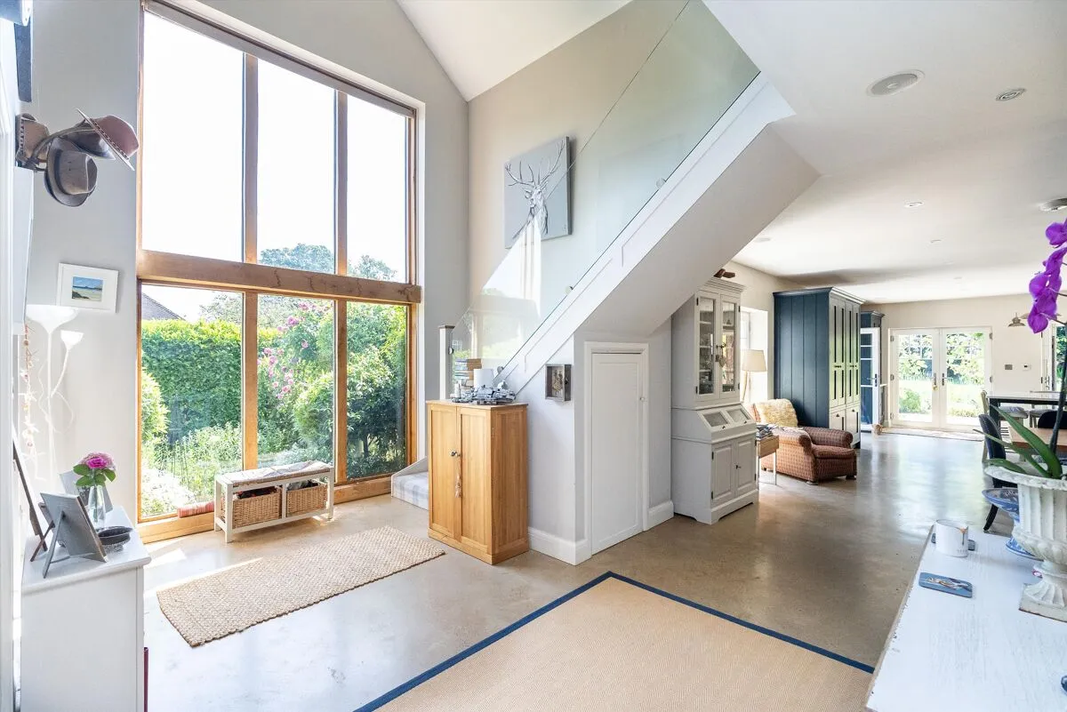Heath View, East Horsley, KT24, photo 4