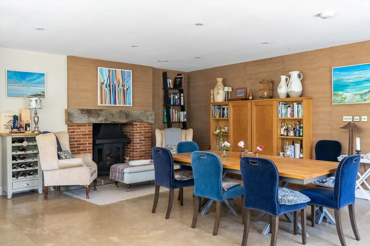 Heath View, East Horsley, KT24, photo 6