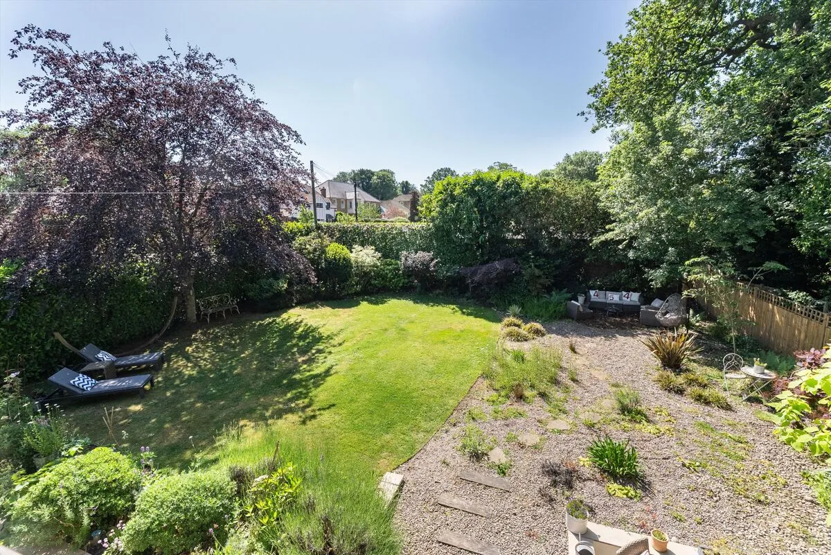 Heath View, East Horsley, KT24, photo 25