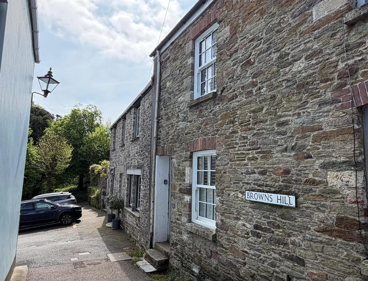 2 bed house for sale, Browns Hill, Fowey