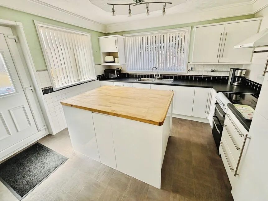 Park Road, Airmyn, Goole, DN14, photo 3