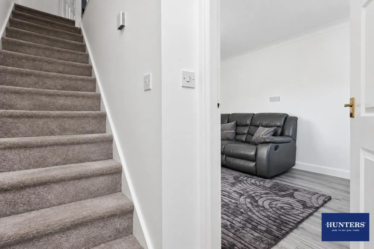 Thornroyd Drive, Bradford, BD4, photo 10