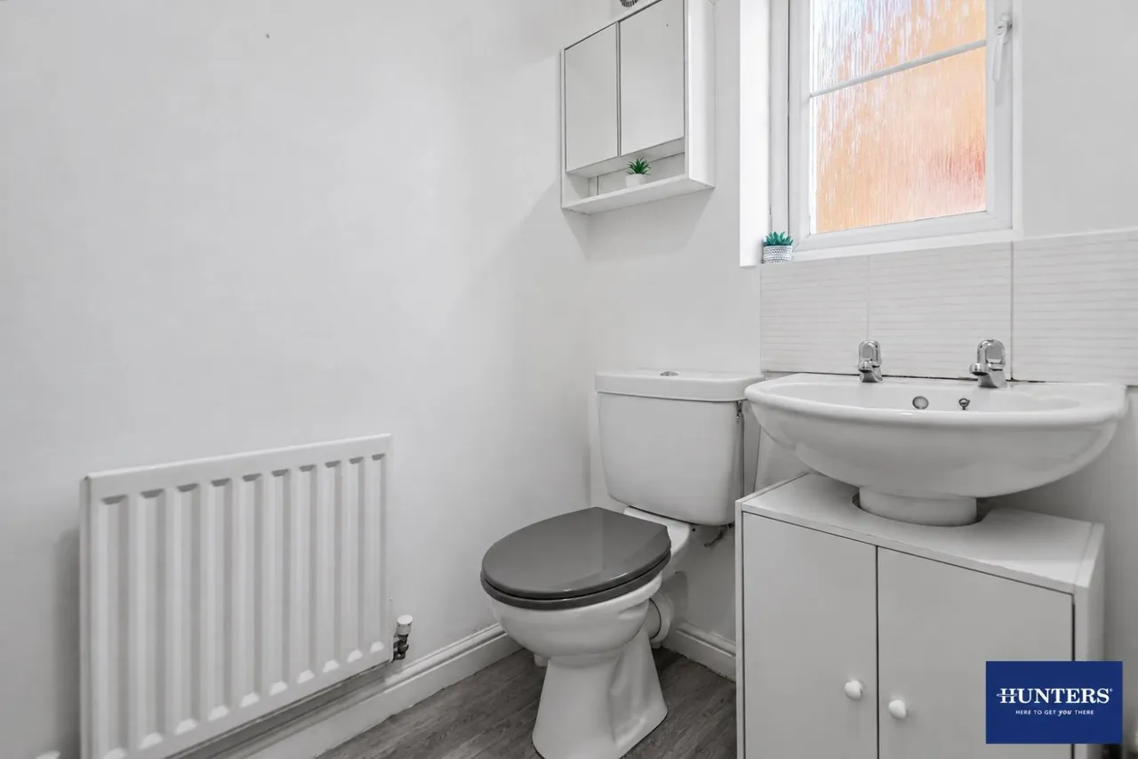 Thornroyd Drive, Bradford, BD4, photo 14