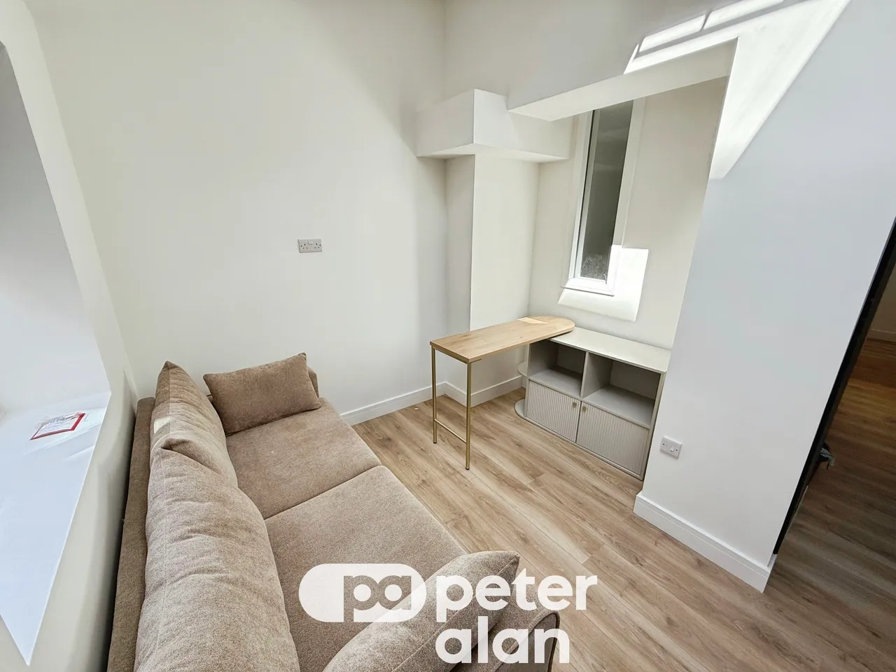 Crwys Road, Cardiff, CF24, photo 5