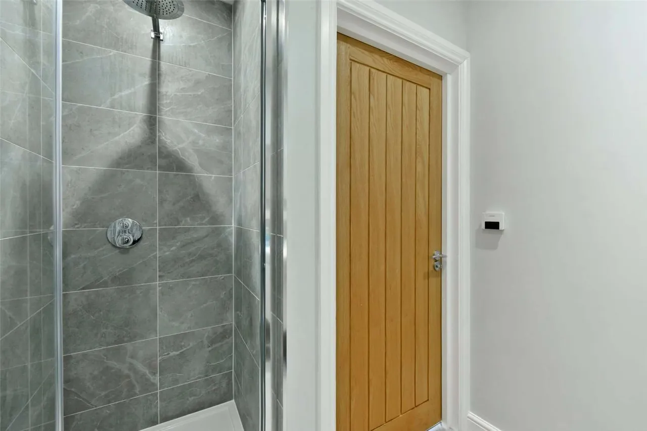 Tuns Lane, Henley-on-Thames, Oxfordshire, RG9 1SA, photo 8