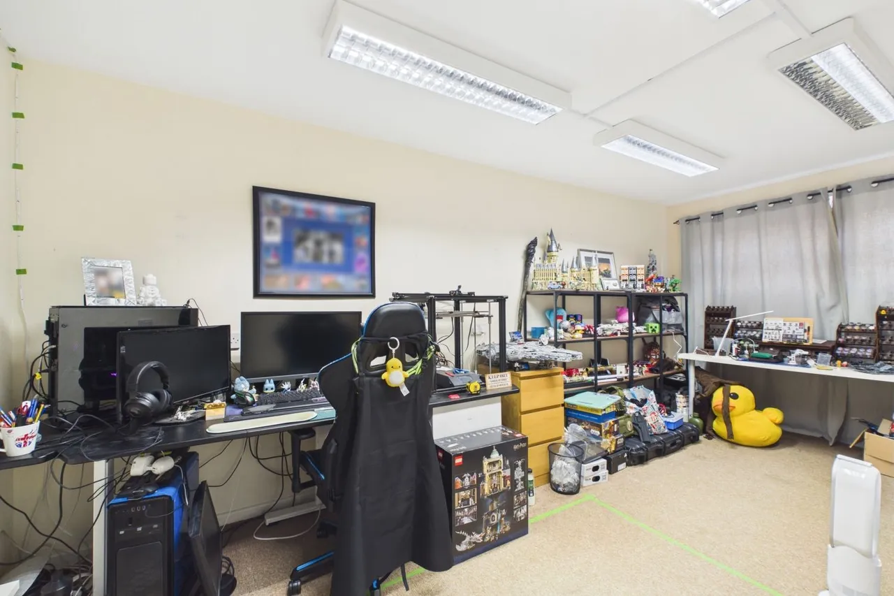 Draper Way, Leighton Buzzard, LU7, photo 4