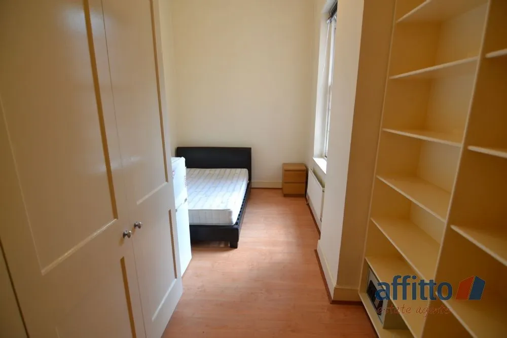 Osterley Gardens, Chevy Road, Hanwell, Hanwell, UB2 4UW, photo 7