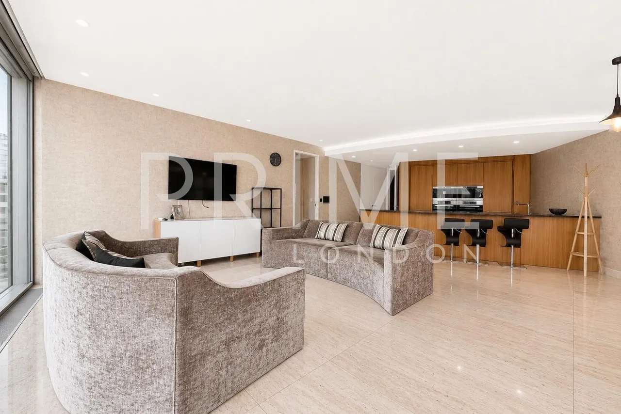 The Tower, One St George Wharf, SW8, photo 5