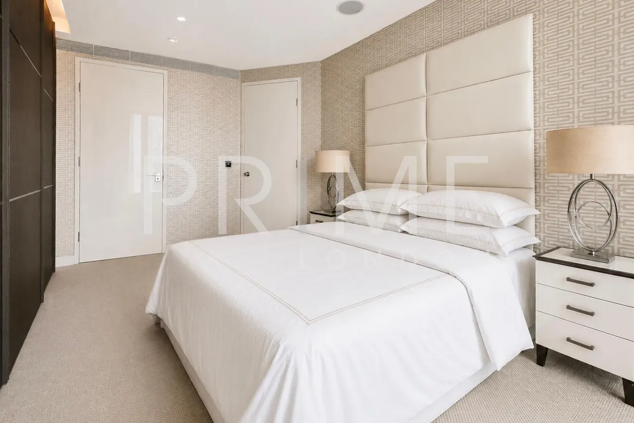 The Tower, One St George Wharf, SW8, photo 8