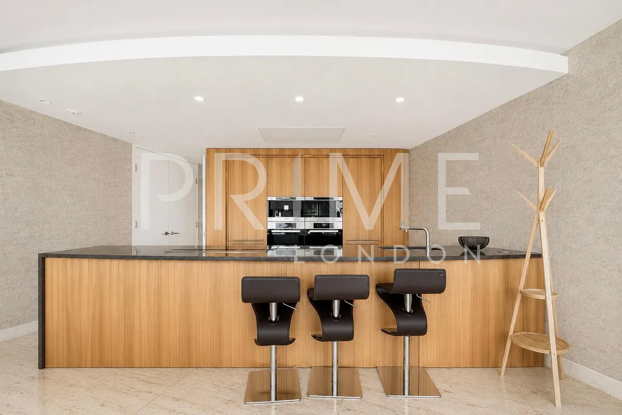 The Tower, One St George Wharf, SW8, photo 6