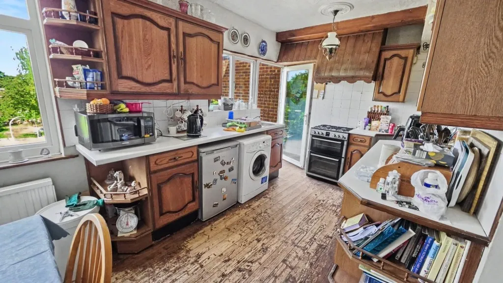 Rothersthorpe Road, Northampton, photo 6