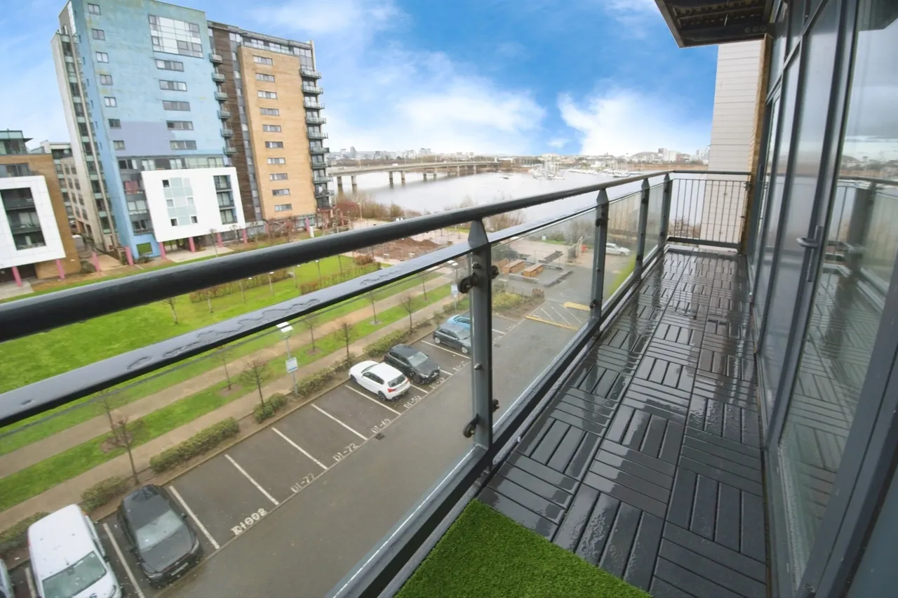 Douglas House, Ferry Court, Cardiff, CF11, photo 15