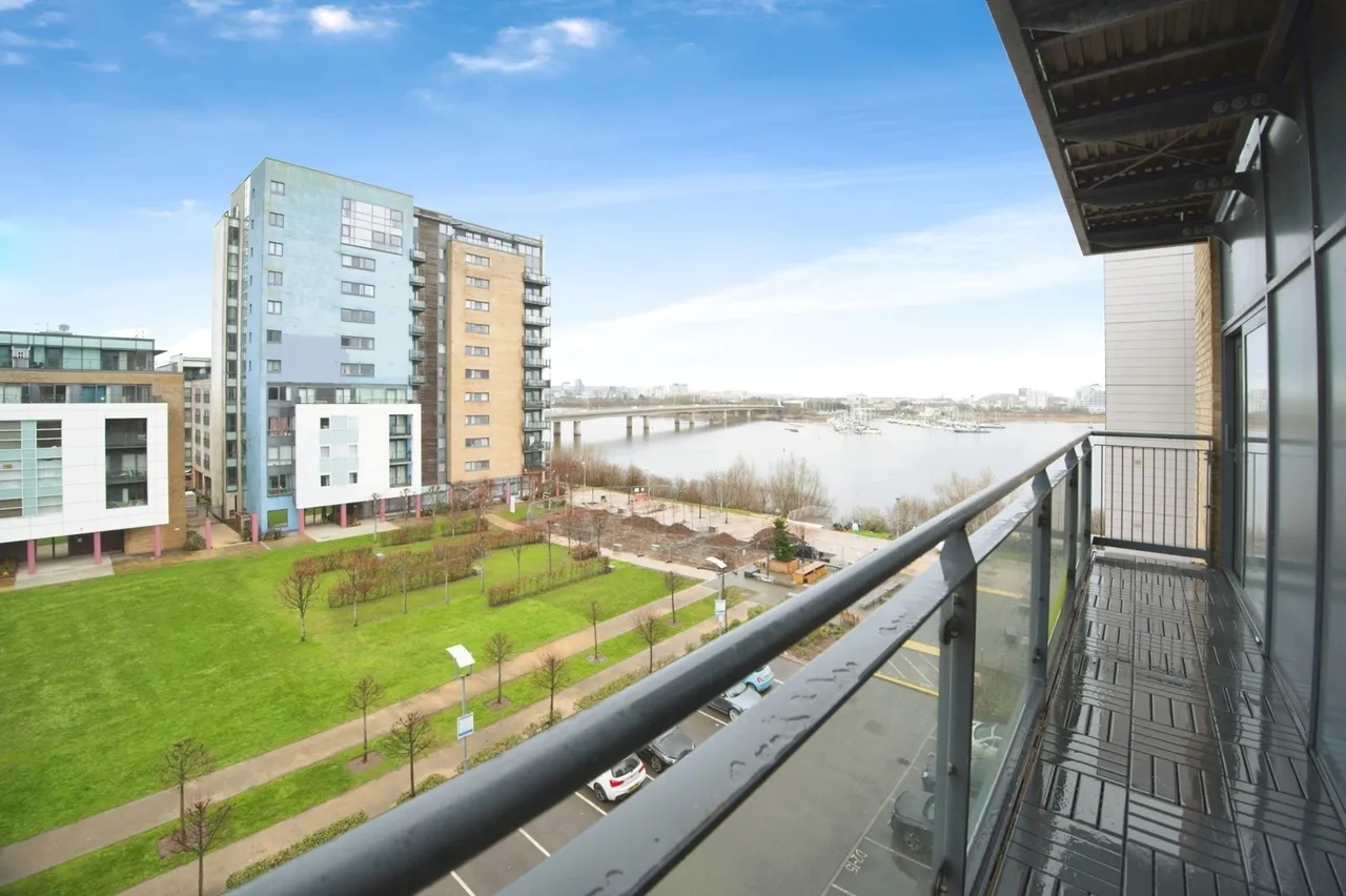 Douglas House, Ferry Court, Cardiff, CF11, photo 17