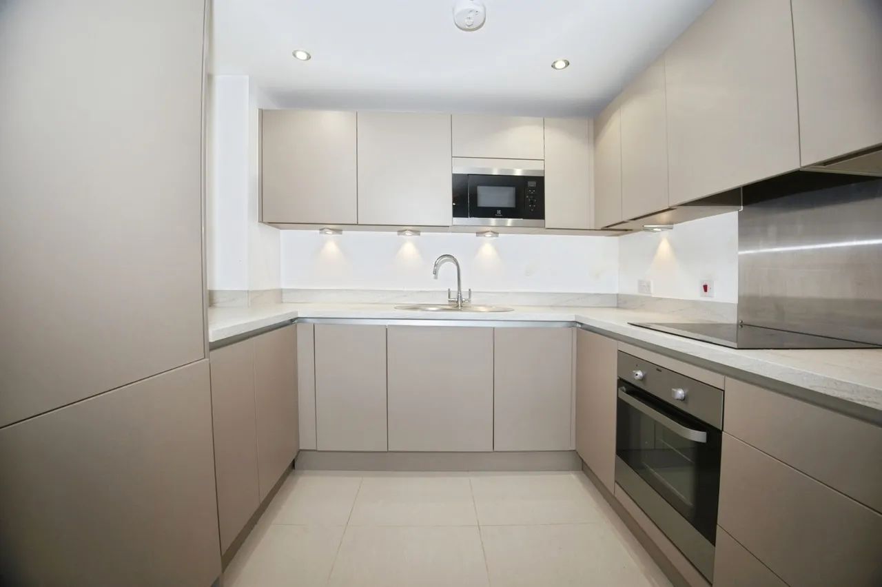Douglas House, Ferry Court, Cardiff, CF11, photo 5