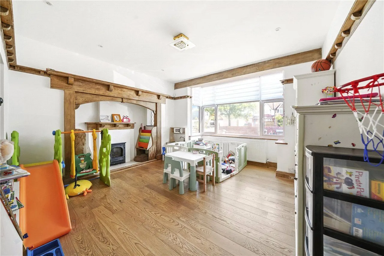 Coombe Lane, London, SW20, photo 6