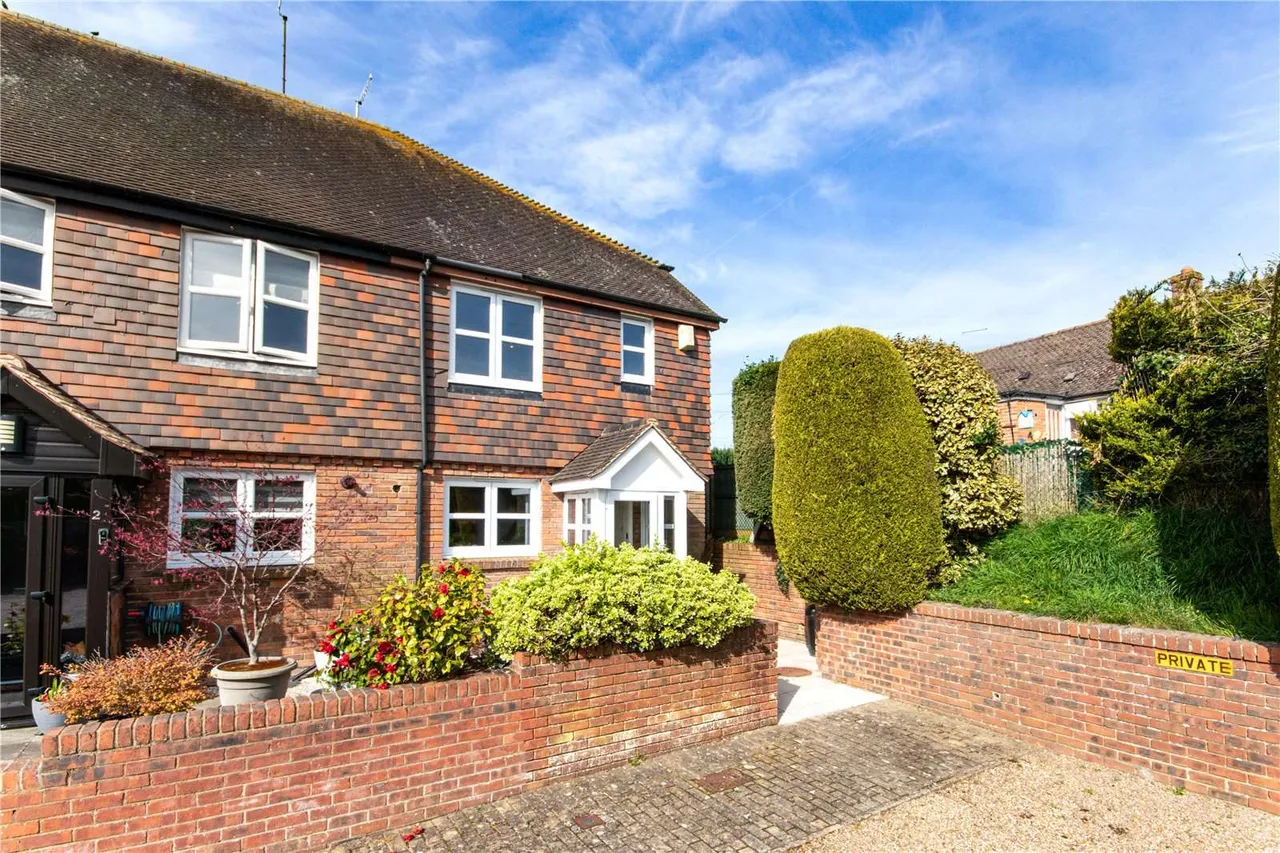 2 bed house for sale, High Street, Cowden, TN8