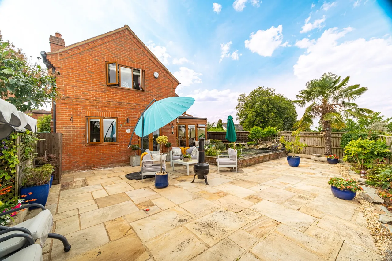 Marston Hill, Oving, HP22, photo 35