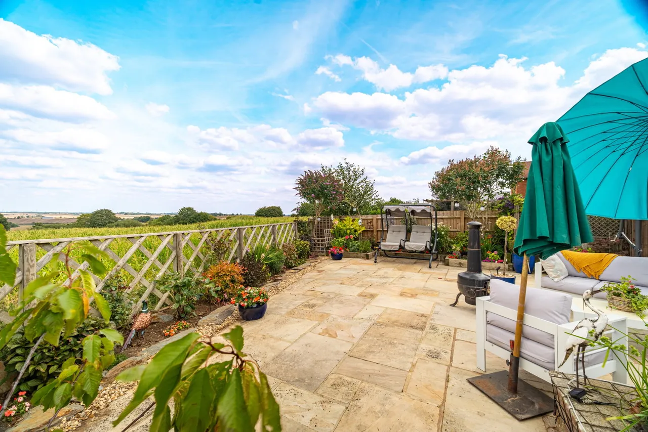 Marston Hill, Oving, HP22, photo 39