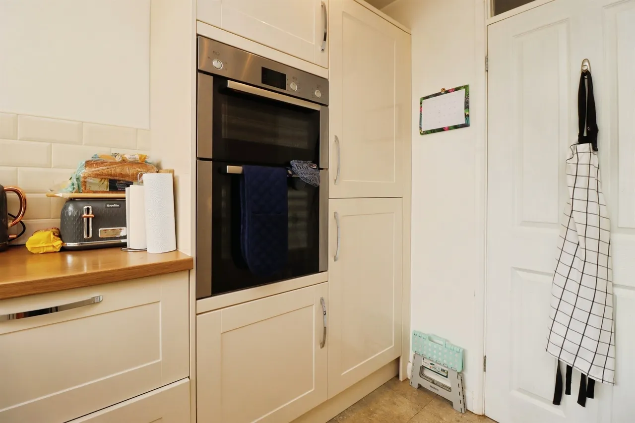 Stockholm Close, Corby, NN18, photo 3