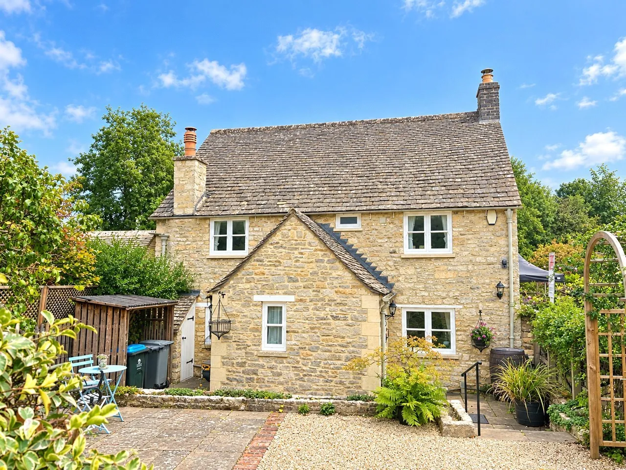 2 bed property for sale, Church Lane, Burford, OX18