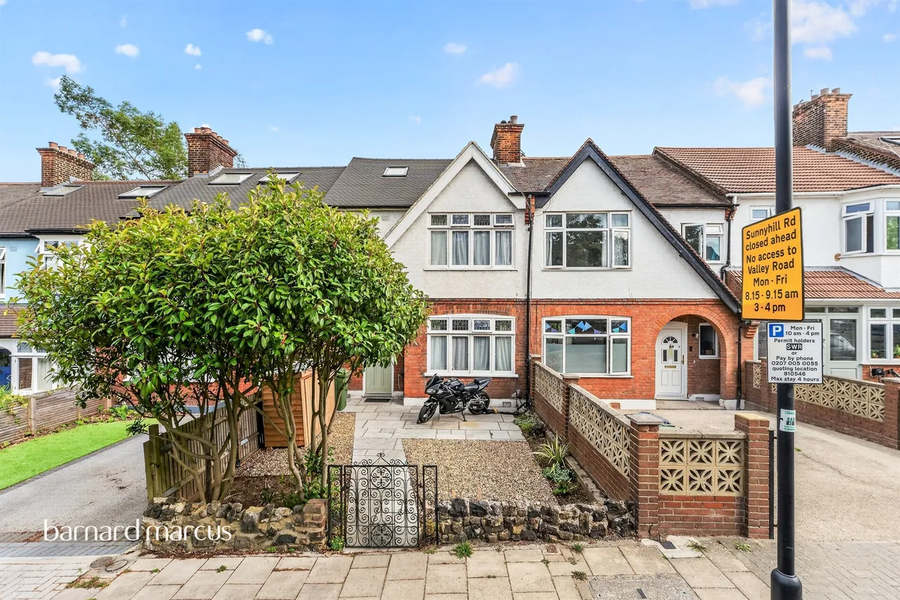 3 bed house for sale — Leithcote Gardens, London