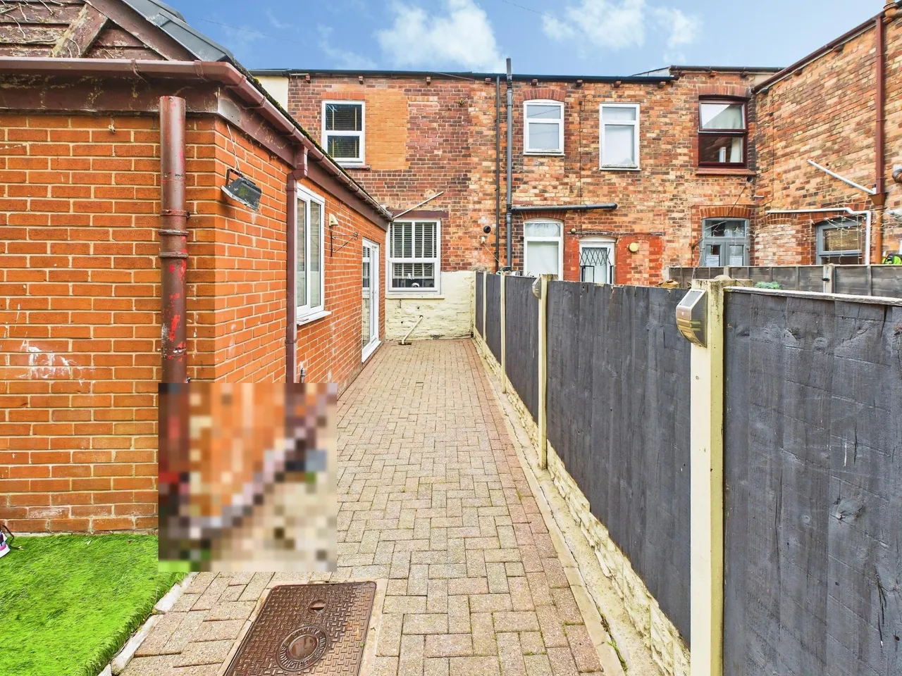Warrington Road, Wigan, WN3, photo 25