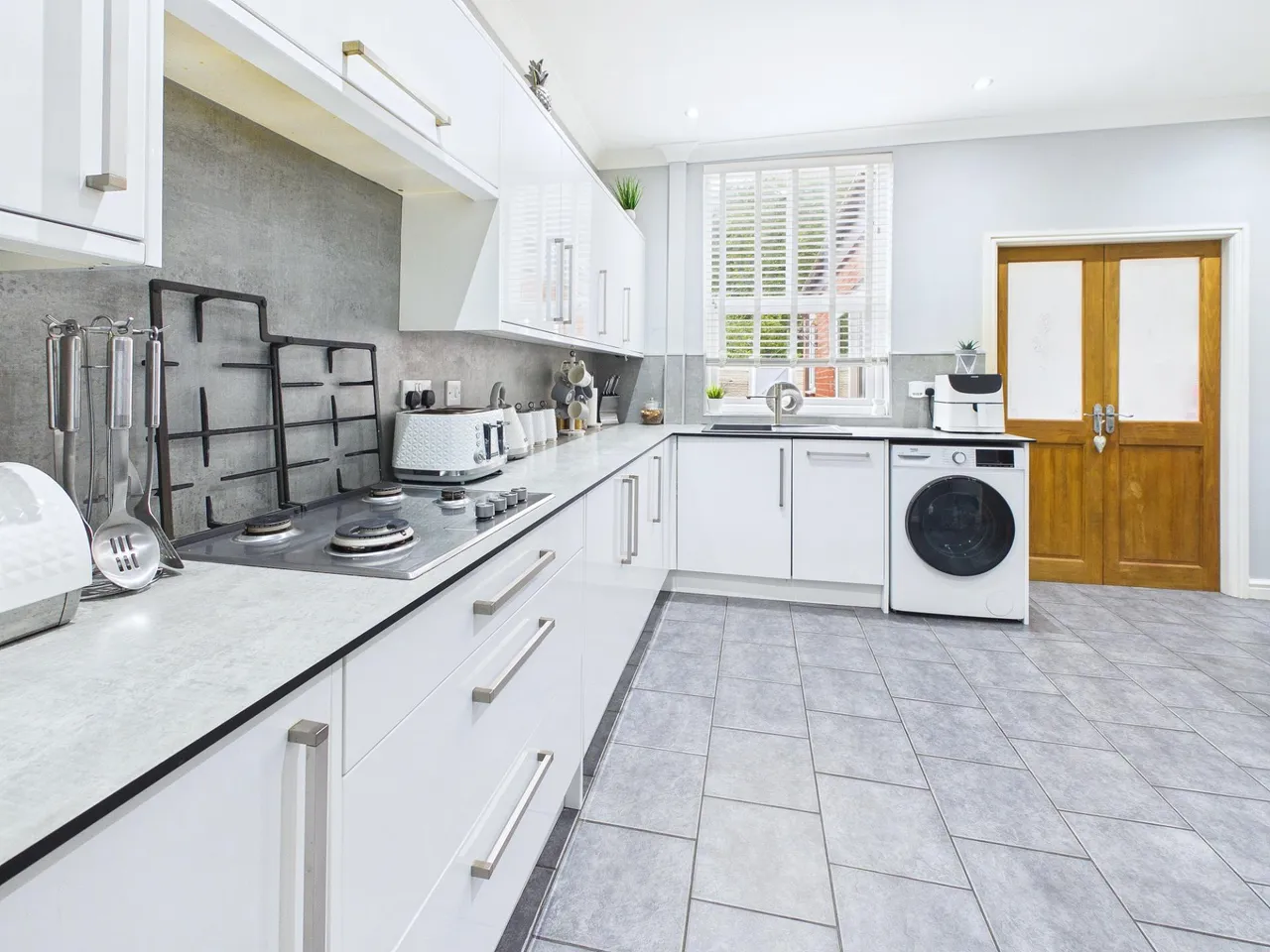 Warrington Road, Wigan, WN3, photo 4