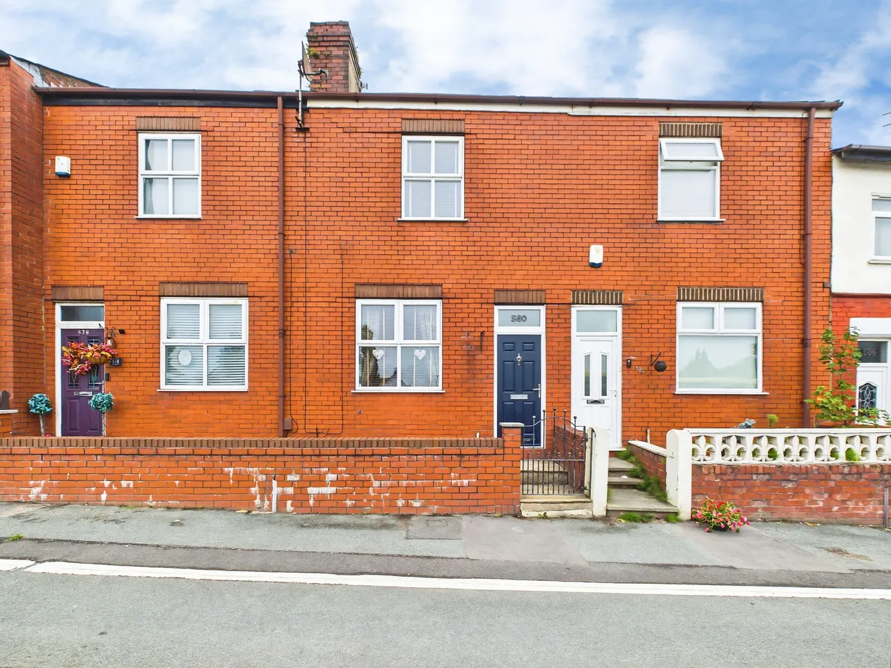 2 bed house for sale, Warrington Road, Wigan, WN3