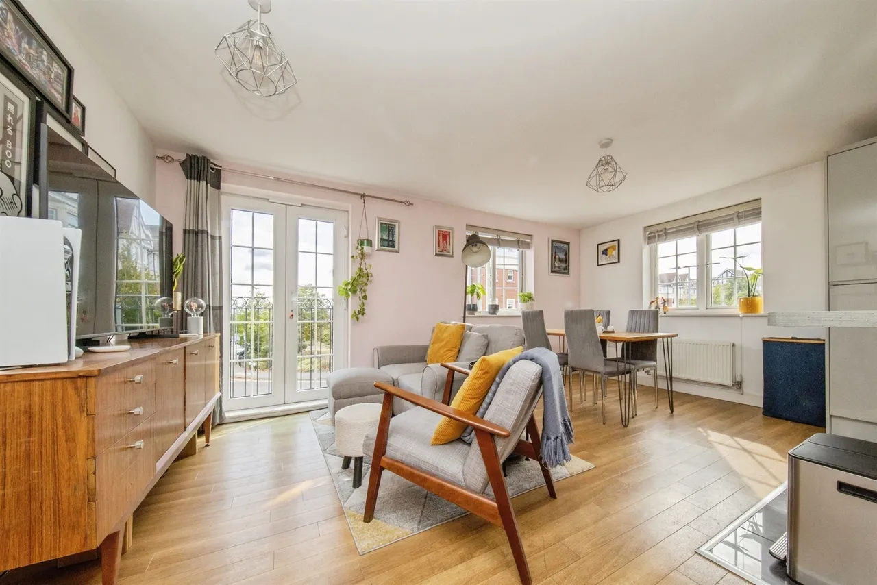 Apprentice Drive, Braiswick Park, COLCHESTER, photo 3