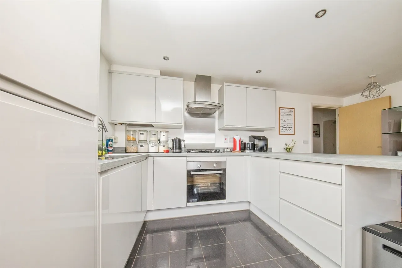 Apprentice Drive, Braiswick Park, COLCHESTER, photo 5
