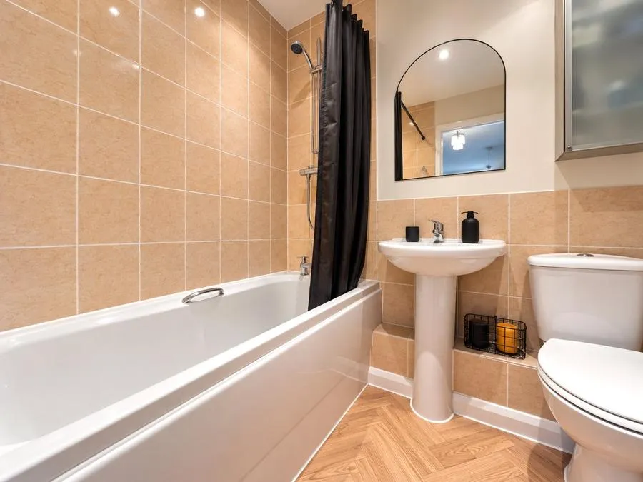 Long Mead, Yate, BS37, photo 6