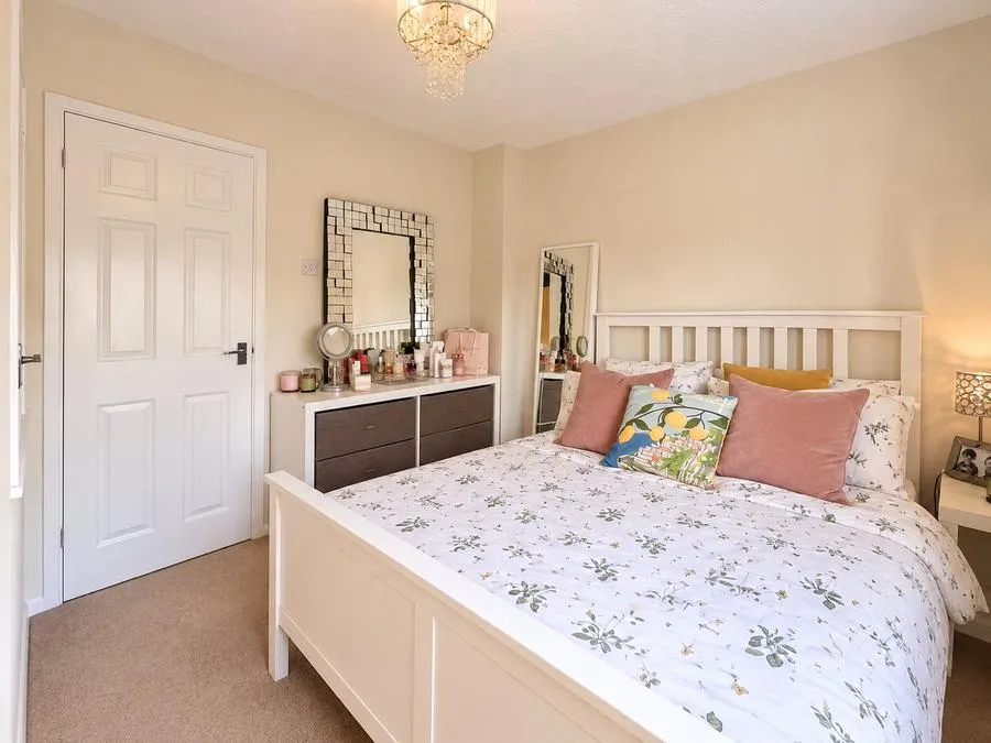 Long Mead, Yate, BS37, photo 5