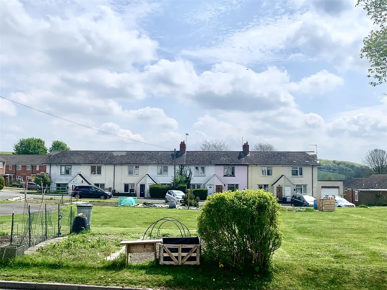 Avon Square, Upavon, SN9, photo 11