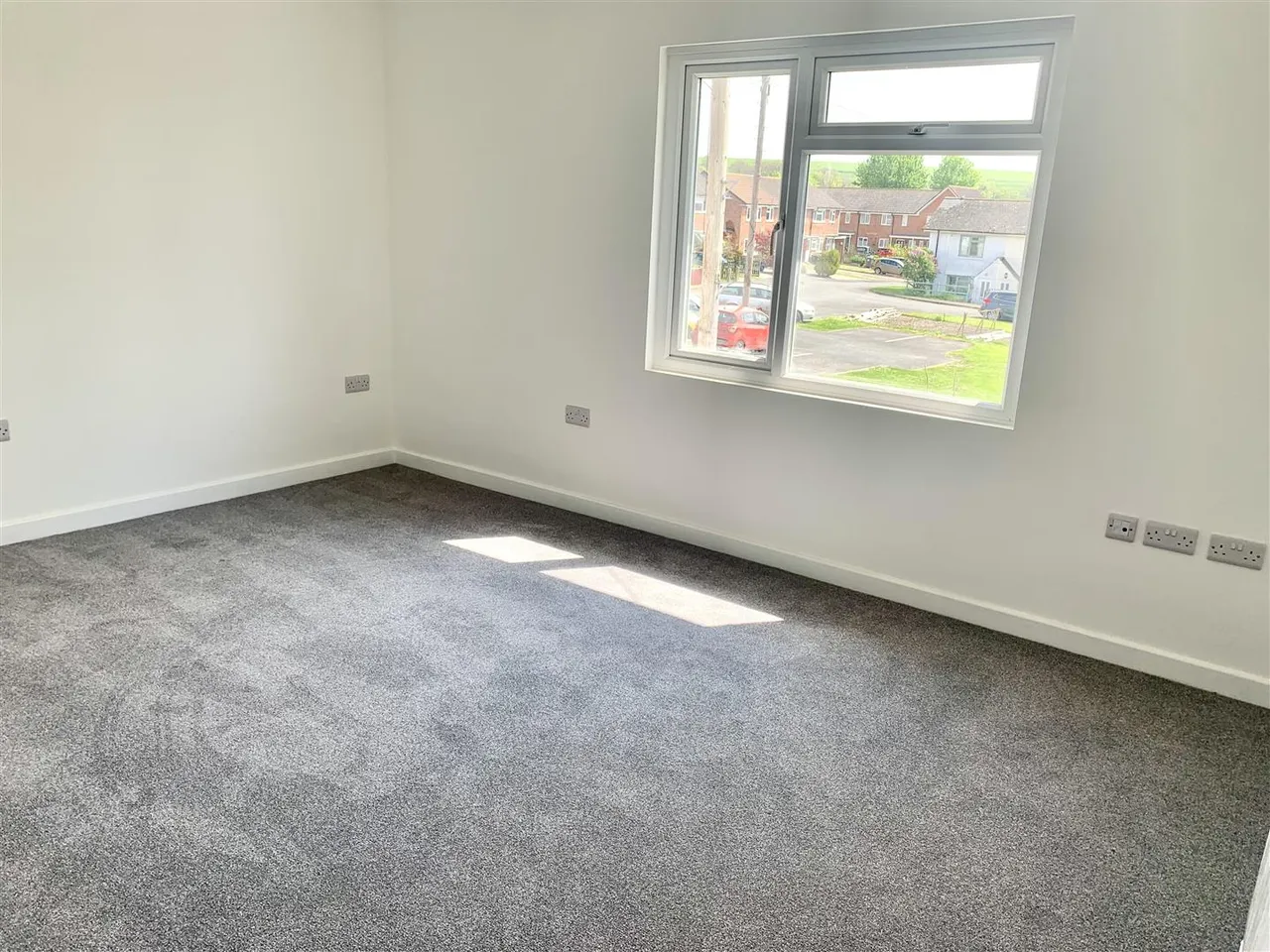 Avon Square, Upavon, SN9, photo 5