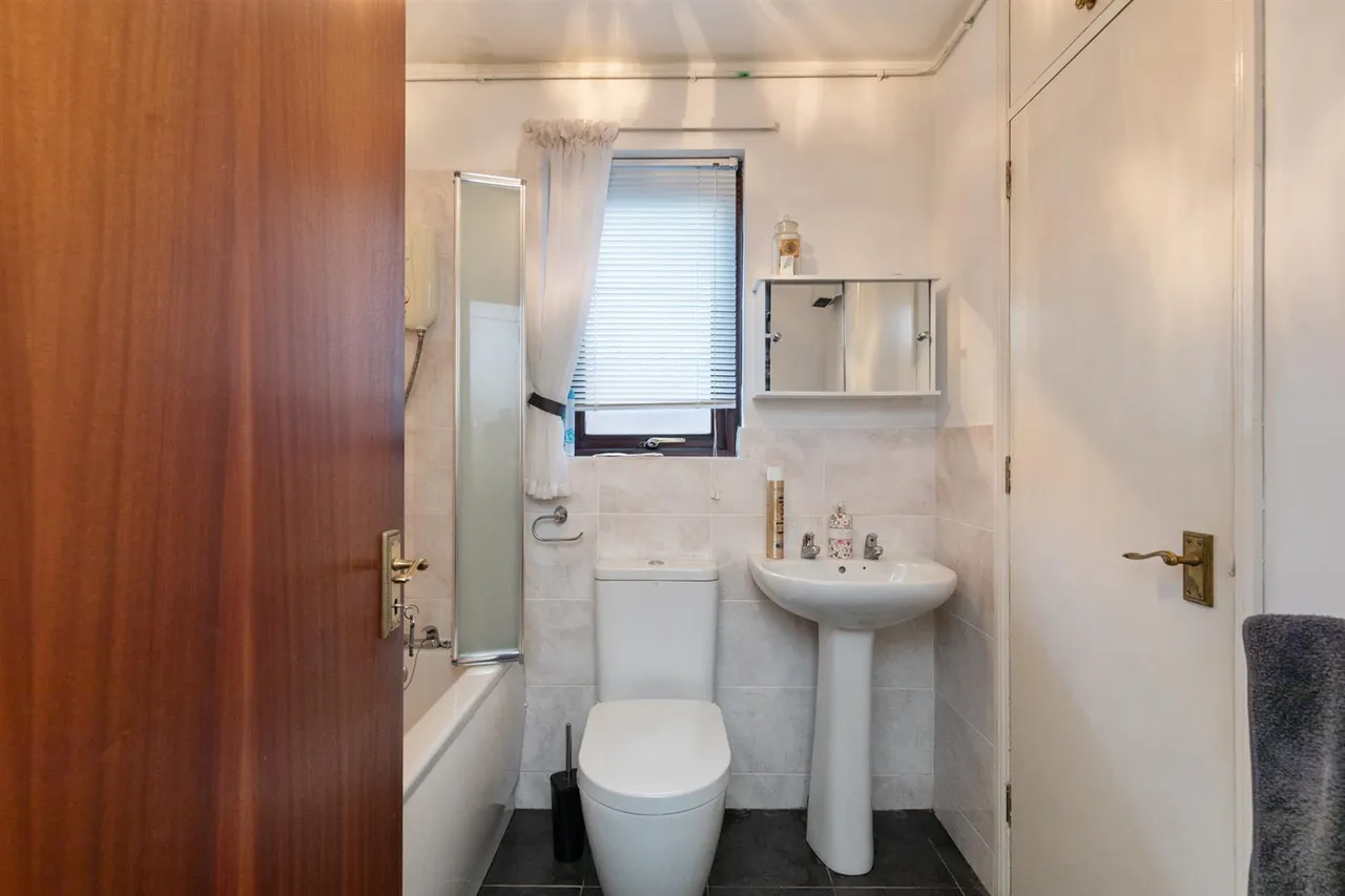 Victoria Court, Belfast, BT4, photo 12