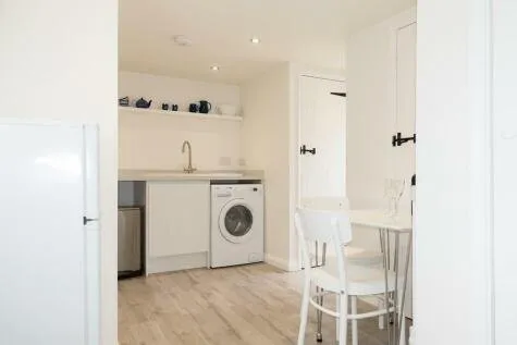 Ruddington Lane, Nottingham, NG11, photo 11