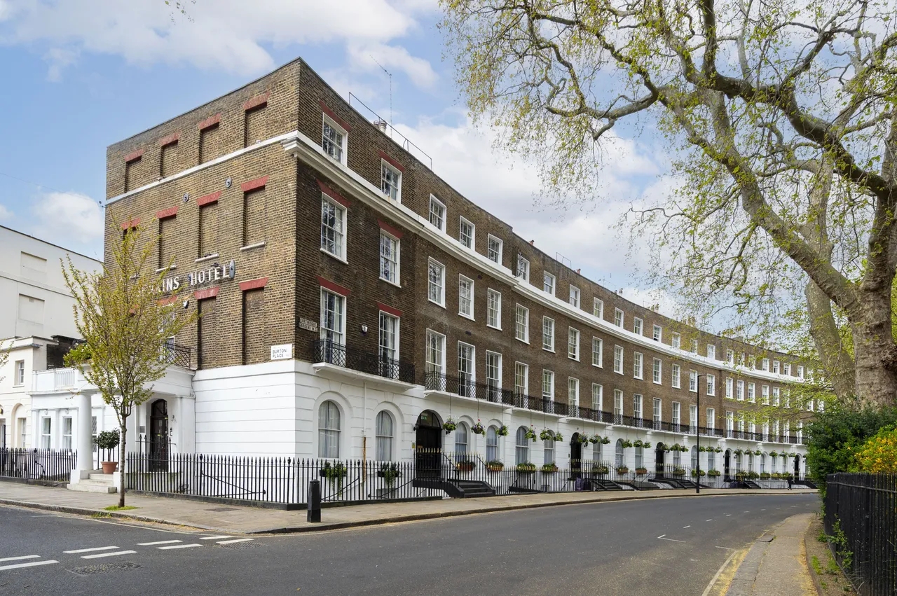 Flat 15, 27 Cartwright Gardens, London, photo 2
