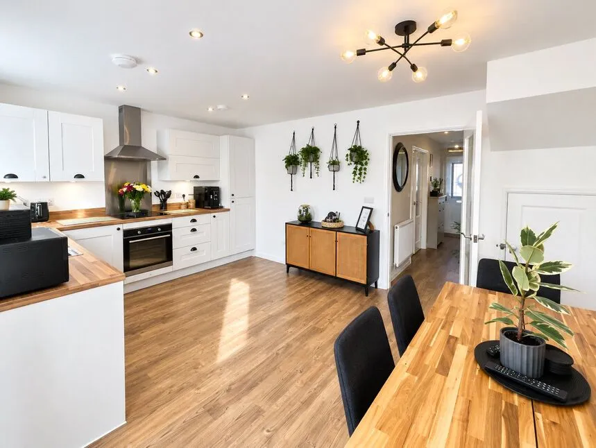 Nesfield Drive, Shipley, Derbyshire, DE75, photo 3