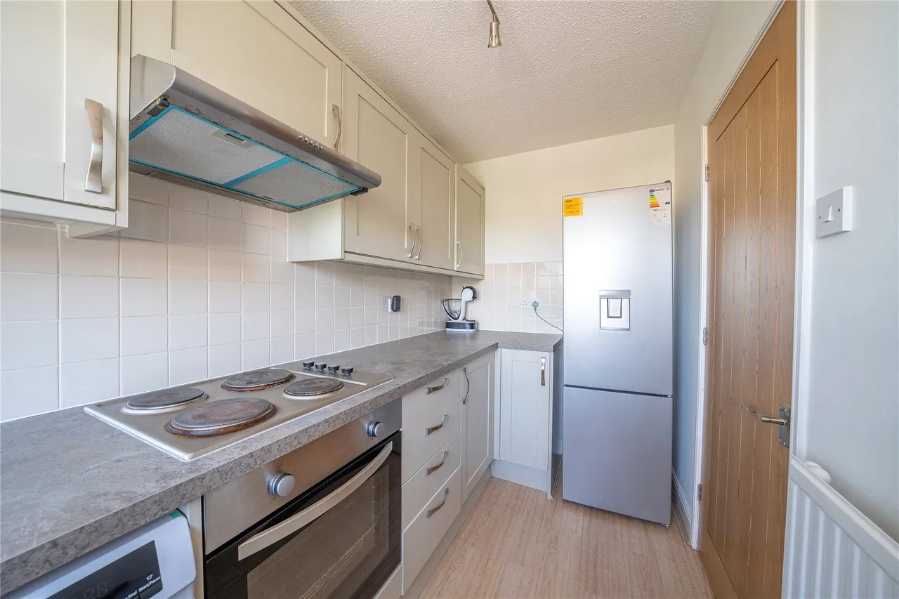 Lyndon Road, Bramham, LS23, photo 4