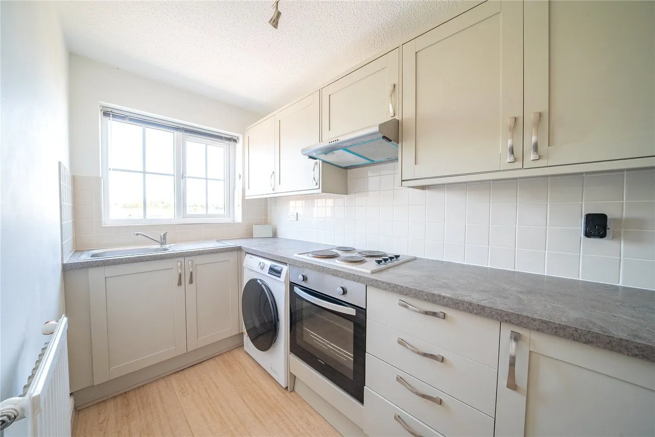 Lyndon Road, Bramham, LS23, photo 3