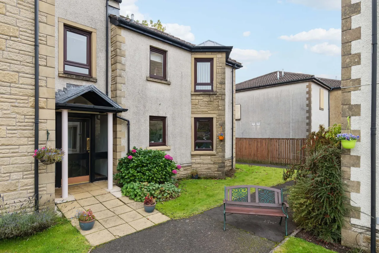 2 bed flat for sale — Wellmeadow Farm, Meadow Way, Newton Mearns