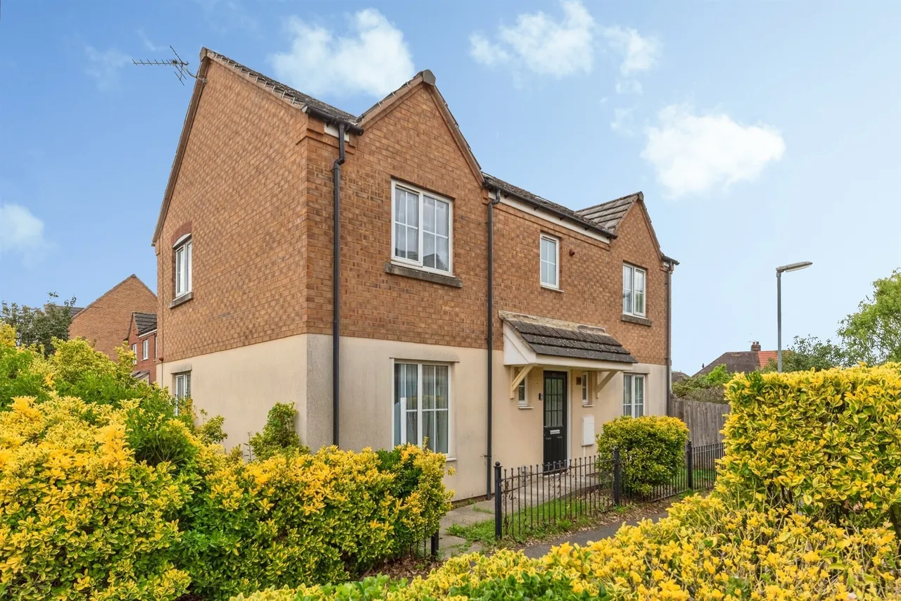 4 bed house for sale — Kedleston Road, Grantham